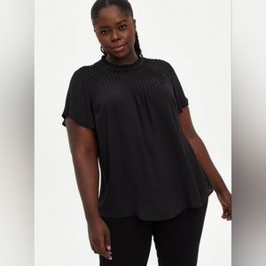 Torrid Black Georgette Pintuck & Crochet Inset Blouse Size 4, 4X, 26